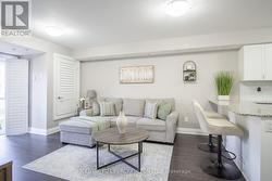 201 - 481 RUPERT AVENUE Whitchurch-Stouffville, ON L4A 1Y7