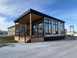 17 MYRTLE Street  Stratford, PE C1B 1P4