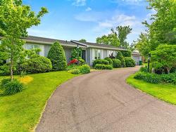 12 WESTHILL Drive  Charlottetown, PE C1E 1N8