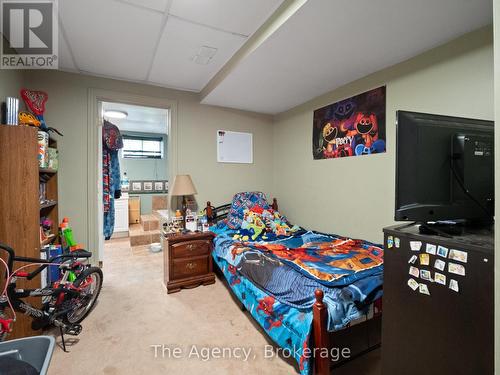 105 Calla Terrace, Welland (Prince Charles), ON - Indoor Photo Showing Bedroom