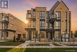 8 TURTLE ISLAND ROAD  Toronto, ON M6A 2M5