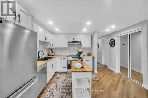 80 Mcanulty Boulevard, Hamilton, ON - Indoor Photo Showing Kitchen