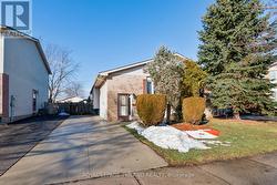 77 BONAVENTURE DRIVE  London East (East I), ON N5V 4A7