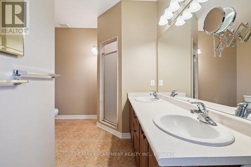 2428 Salcome Drive, Oakville, ON - Indoor Photo Showing Bathroom