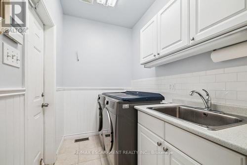 2428 Salcome Drive, Oakville, ON - Indoor Photo Showing Laundry Room