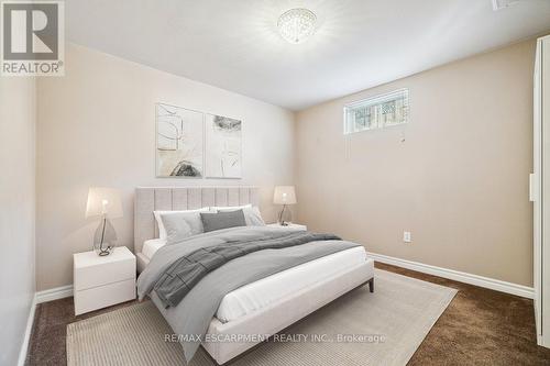 2428 Salcome Drive, Oakville, ON - Indoor Photo Showing Bedroom