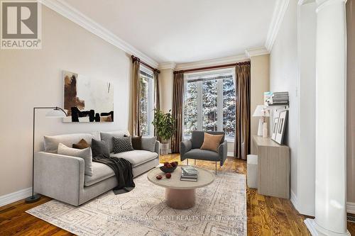 2428 Salcome Drive, Oakville, ON - Indoor Photo Showing Living Room