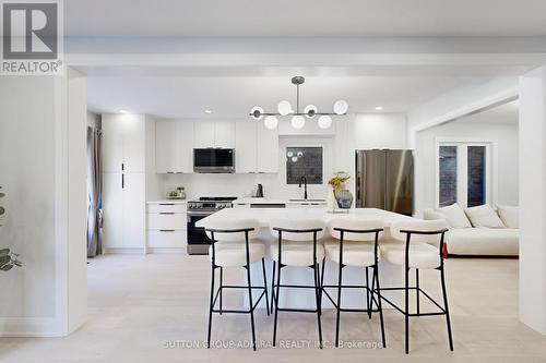 31 WHITNEY PLACE  Vaughan, ON L4J 6V9