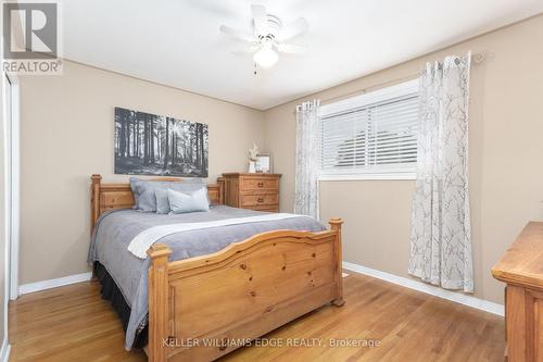 63 Lionsgate Avenue, Hamilton, ON - Indoor Photo Showing Bedroom