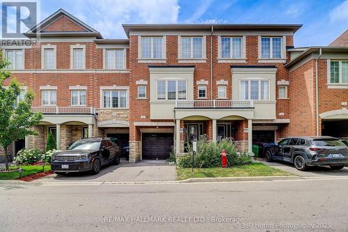 6 ASPEN HILLS ROAD  Brampton, ON L6Y 6E3