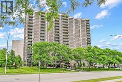 301 FRANCES Avenue Unit# 907  Hamilton, ON L8E 3W6