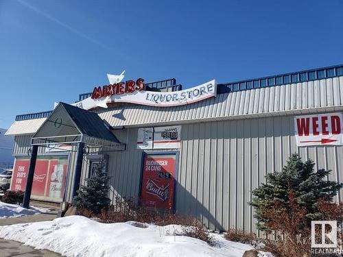 5236  50 St, Drayton Valley, AB 