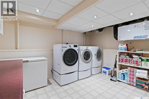 506 Kucey Crescent, Saskatoon, SK - Indoor Photo Showing Laundry Room