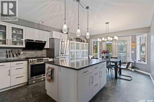 506 Kucey Crescent, Saskatoon, SK - Indoor Photo Showing Kitchen With Upgraded Kitchen