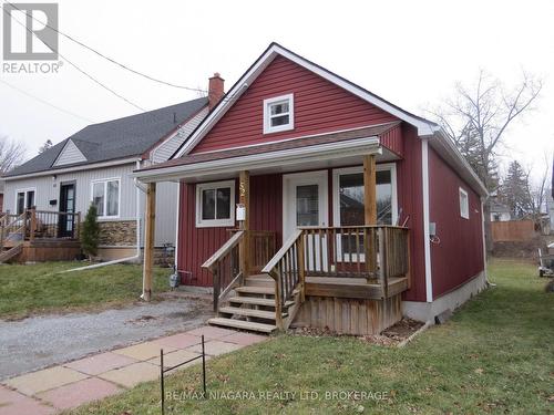 52 MCCORMICK STREET  Welland (Prince Charles), ON L3C 4L9