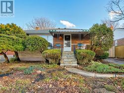 115 WELBOURN DRIVE  Hamilton (Balfour), ON L9A 3N5