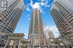 2209 - 9 VALHALLA INN ROAD  Toronto, ON M9B 0B2