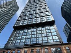 4211 - 82 DALHOUSIE STREET  Toronto, ON M5B 0C5