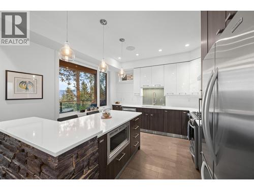 kitchen - 1818 Peak Point Court Unit# 3, West Kelowna, BC - Indoor Photo Showing Kitchen With Upgraded Kitchen