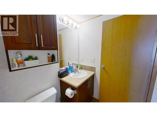 8125 85A Avenue, Fort St. John, BC - Indoor Photo Showing Bathroom