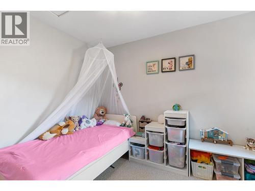 1355 Findlay Road Unit# 128, Kelowna, BC - Indoor Photo Showing Bedroom