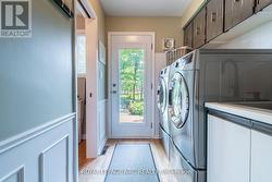 ...2019 washer & dryer, and access to the backyard - 