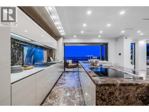 1123 Crestline Road, West Vancouver, BC - Indoor