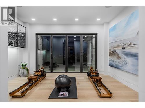 1123 Crestline Road, West Vancouver, BC - Indoor Photo Showing Other Room