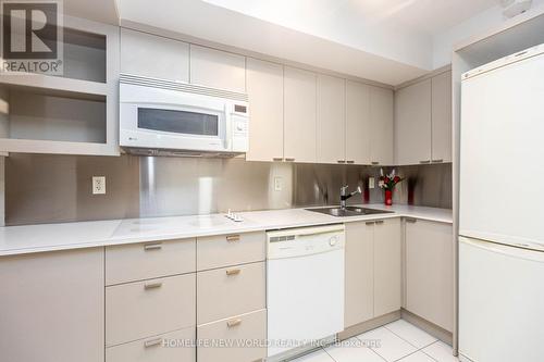 951 - 111 Elizabeth Street, Toronto, ON - Indoor Photo Showing Kitchen With Double Sink