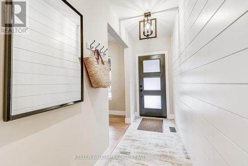 32 Cumberland Avenue, Hamilton, ON - Indoor Photo Showing Other Room