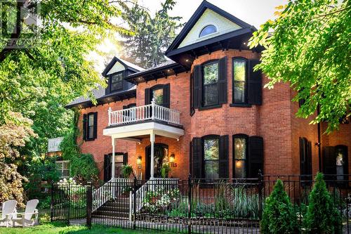 123 MAIN STREET W  Grimsby, ON L3M 1R9