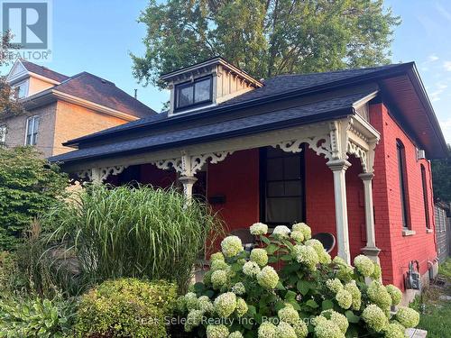 363 QUEEN STREET E  St. Marys, ON N4X 1B1