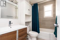 Main Bath - 4pc, Tile Tub Surround & Floor - 