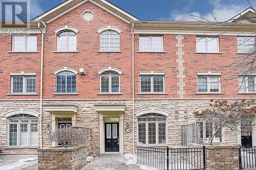 50 - 8 BRIGHTON PLACE  Vaughan, ON L4J 0E3