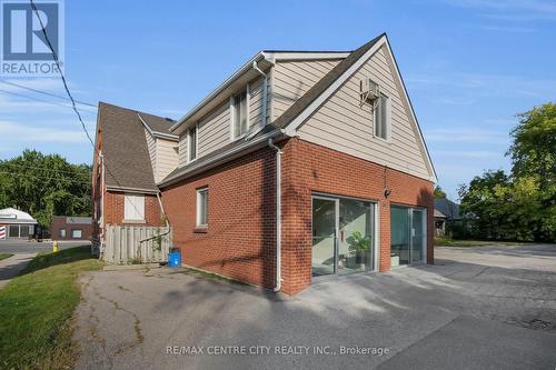302 Wellington Road, London South (South H), ON 