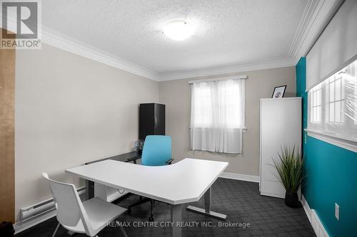 302 Wellington Road, London South (South H), ON 