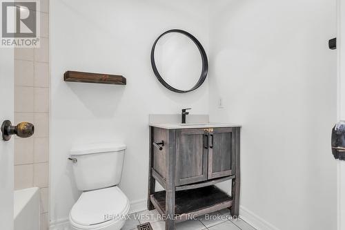 3865 Allcroft Road, Mississauga, ON - Indoor Photo Showing Bathroom