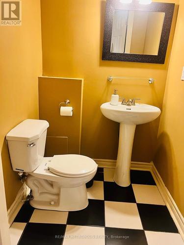 2 Sable Crescent, Whitby, ON - Indoor Photo Showing Bathroom