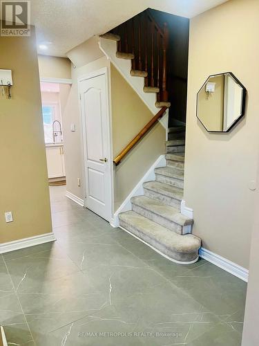 2 Sable Crescent, Whitby, ON - Indoor Photo Showing Other Room