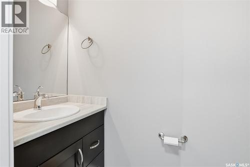242 Kloppenburg Way, Saskatoon, SK - Indoor Photo Showing Bathroom