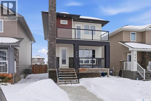 242 Kloppenburg Way, Saskatoon, SK - Outdoor With Facade