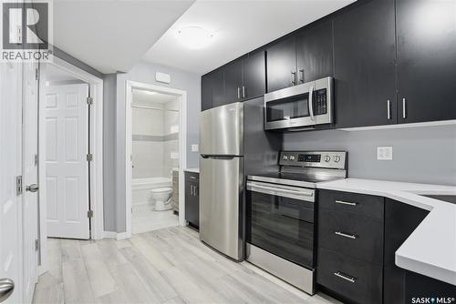 242 Kloppenburg Way, Saskatoon, SK - Indoor Photo Showing Kitchen