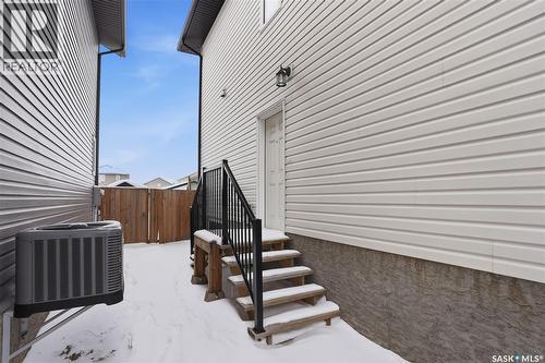 242 Kloppenburg Way, Saskatoon, SK - Outdoor With Exterior