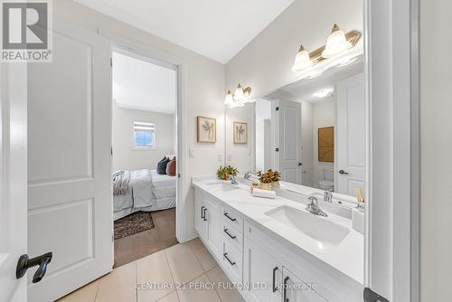 3136 Willowridge Path, Pickering, ON - Indoor Photo Showing Bathroom
