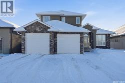 215 BEECHWOOD CRESCENT  Saskatoon, SK S7V 1K6