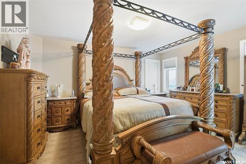 215 Beechwood Crescent, Saskatoon, SK - Indoor Photo Showing Bedroom