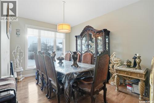 215 Beechwood Crescent, Saskatoon, SK - Indoor Photo Showing Dining Room