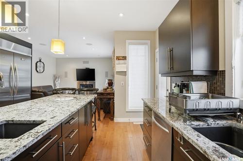 215 Beechwood Crescent, Saskatoon, SK - Indoor Photo Showing Kitchen With Upgraded Kitchen