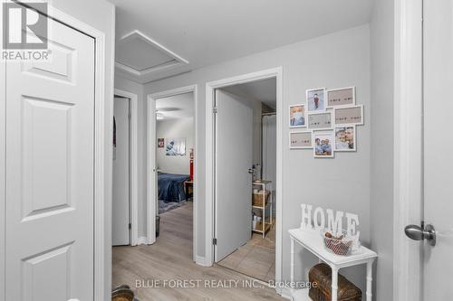 18 - 166 Southdale Road W, London South (South O), ON - Indoor Photo Showing Other Room