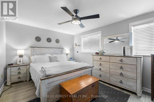 18 - 166 Southdale Road W, London South (South O), ON - Indoor Photo Showing Bedroom